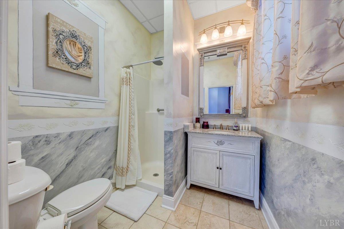 Bedford, Virginia 24523, United States, 5 Bedrooms Bedrooms, ,9 BathroomsBathrooms,Residential,Active,239568