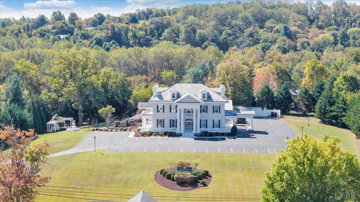 Bedford, Virginia 24523, United States, 5 Bedrooms Bedrooms, ,9 BathroomsBathrooms,Residential,Active,239568