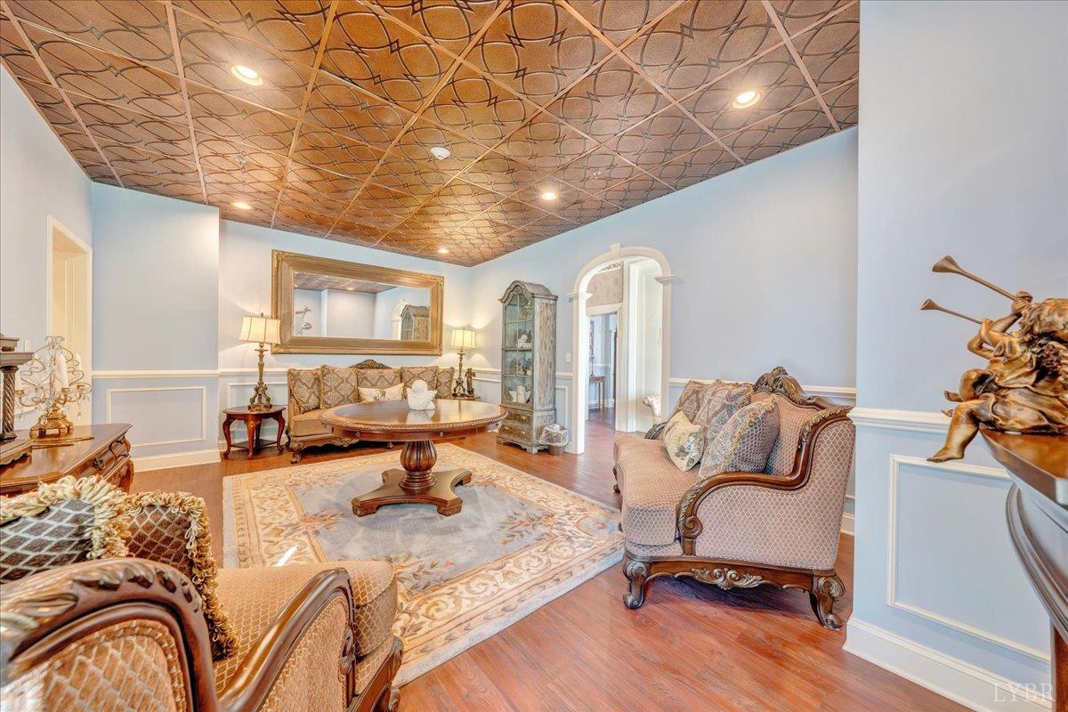 Bedford, Virginia 24523, United States, 5 Bedrooms Bedrooms, ,9 BathroomsBathrooms,Residential,Active,239568