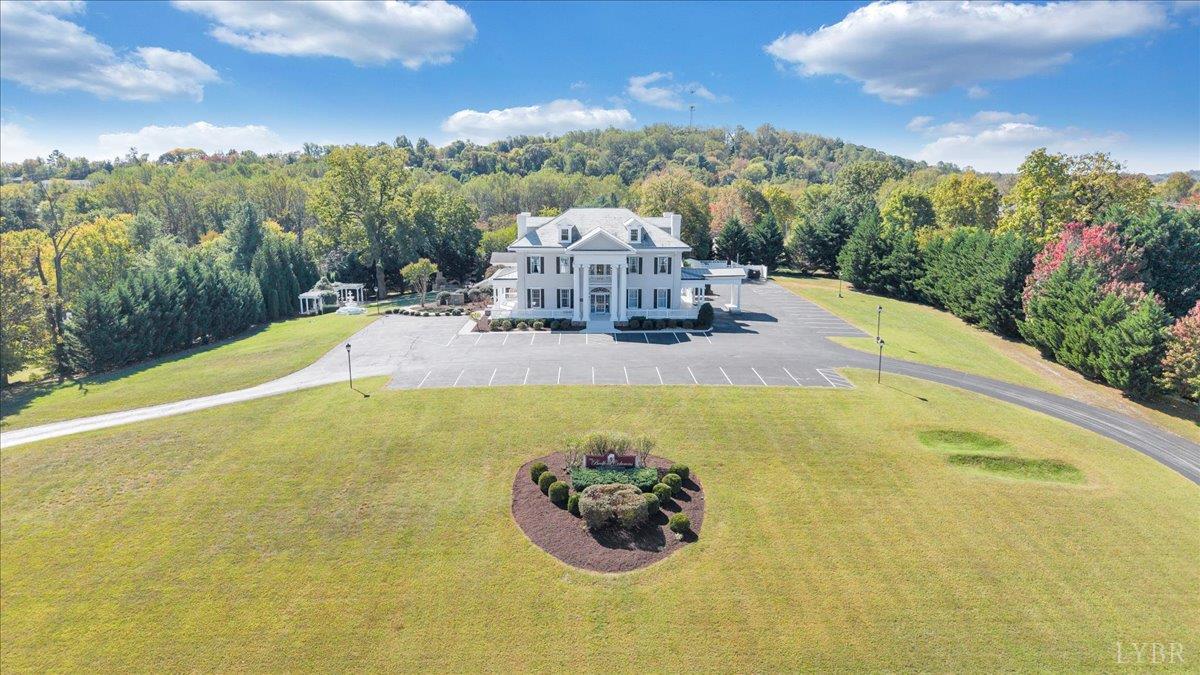 Bedford, Virginia 24523, United States, 5 Bedrooms Bedrooms, ,9 BathroomsBathrooms,Residential,Active,239568