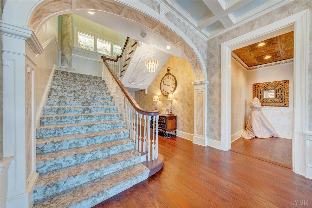 Bedford, Virginia 24523, United States, 5 Bedrooms Bedrooms, ,9 BathroomsBathrooms,Residential,Active,239568