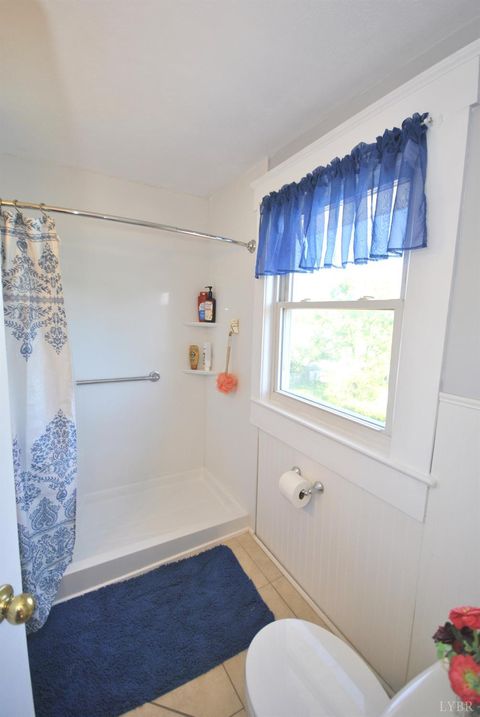 Tiny photo for 313 Yeardley Avenue, Lynchburg, VA 24501 (MLS # 366465)