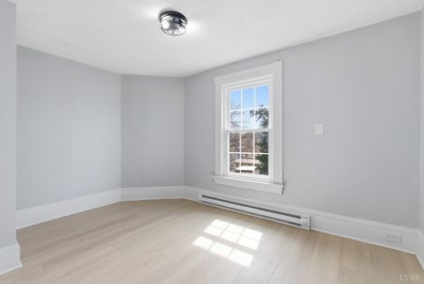 Tiny photo for 407 Wadsworth Street, Lynchburg, VA 24501 (MLS # 365071)