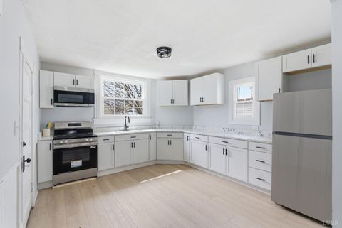 Tiny photo for 407 Wadsworth Street, Lynchburg, VA 24501 (MLS # 365071)