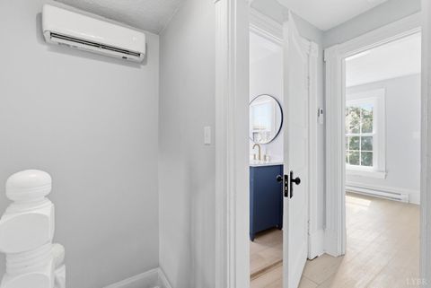 Tiny photo for 407 Wadsworth Street, Lynchburg, VA 24501 (MLS # 365071)