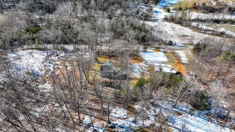 Tiny photo for 2487 Cifax Road, Goode, VA 24556 (MLS # 363550)