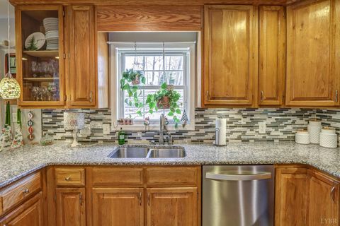 Tiny photo for 2487 Cifax Road, Goode, VA 24556 (MLS # 363550)