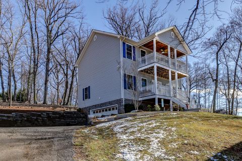 Tiny photo for 2487 Cifax Road, Goode, VA 24556 (MLS # 363550)