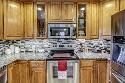 Tiny photo for 2487 Cifax Road, Goode, VA 24556 (MLS # 363550)
