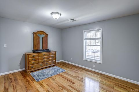 Tiny photo for 2487 Cifax Road, Goode, VA 24556 (MLS # 363550)