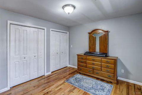 Tiny photo for 2487 Cifax Road, Goode, VA 24556 (MLS # 363550)