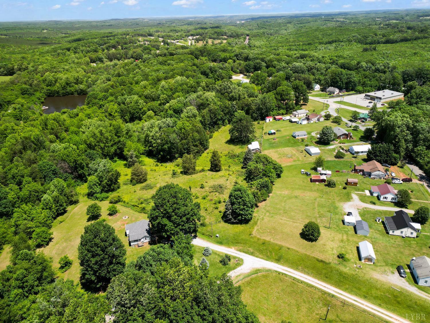 200 Jasper Wood Road, Hurt, Virginia image 34