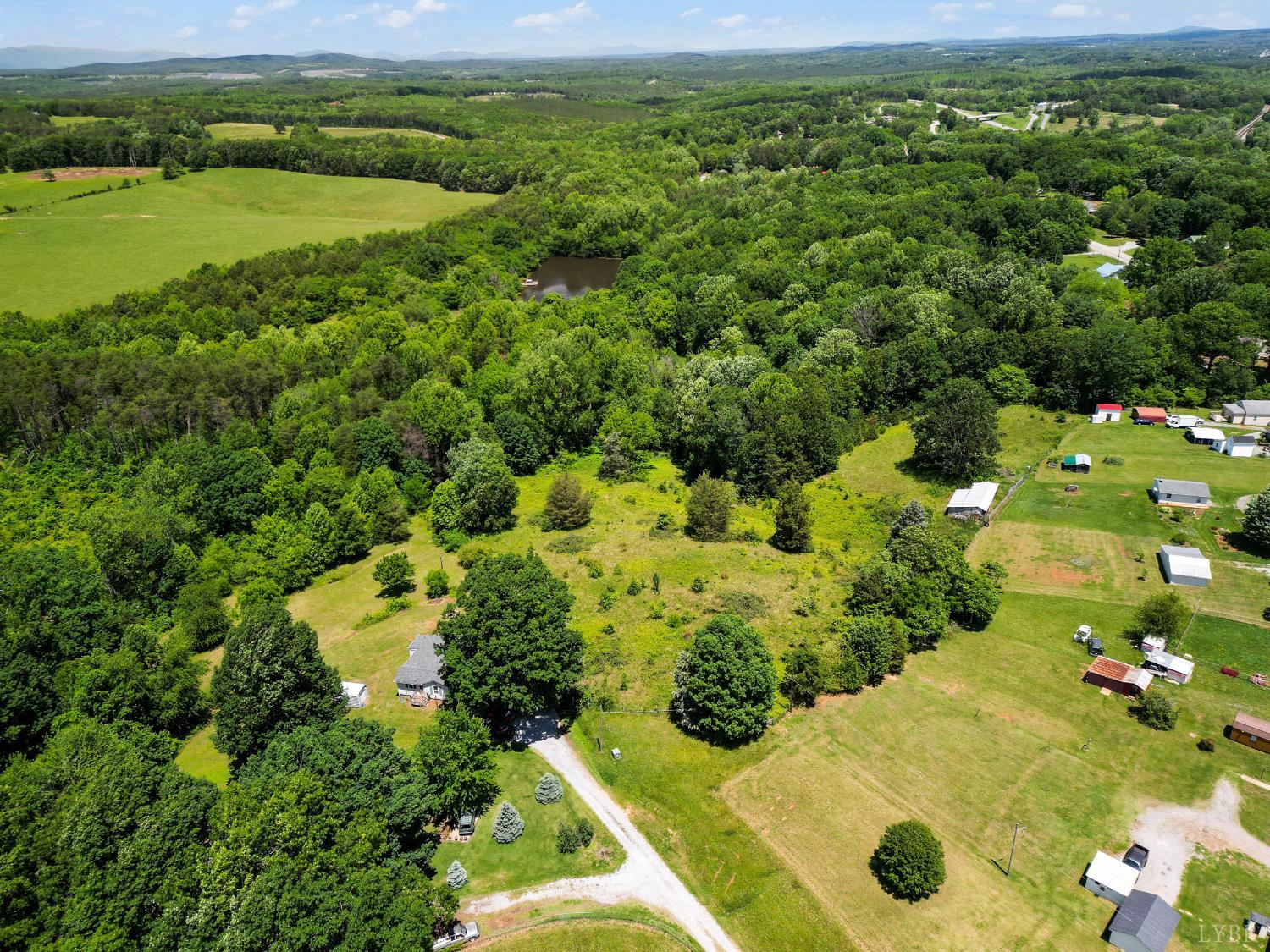 200 Jasper Wood Road, Hurt, Virginia image 35