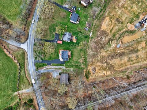 Tiny photo for 1529 Bateman Bridge Rd, Forest, VA 24551 (MLS # 365469)