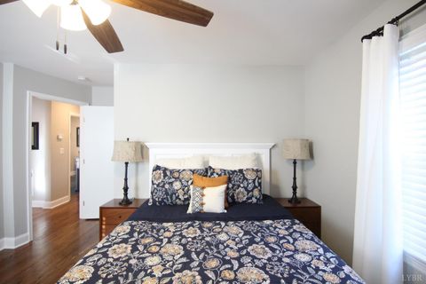 Tiny photo for 609 Midvale Street, Lynchburg, VA 24502 (MLS # 363561)