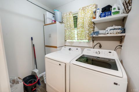 Tiny photo for 194 Melwood Dr, Madison Heights, VA 24572 (MLS # 365948)