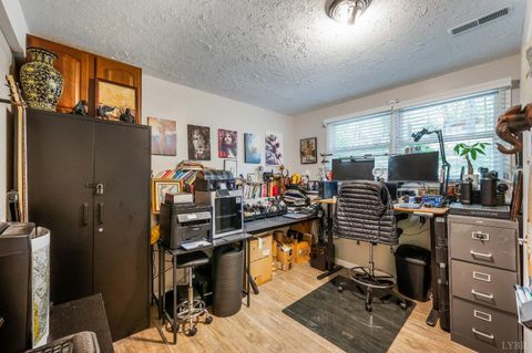 Tiny photo for 194 Melwood Dr, Madison Heights, VA 24572 (MLS # 365948)