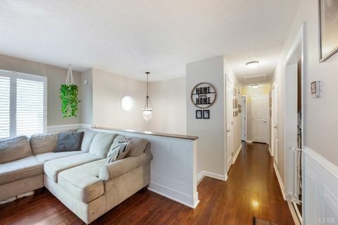 Tiny photo for 194 Melwood Dr, Madison Heights, VA 24572 (MLS # 365948)