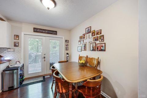 Tiny photo for 194 Melwood Dr, Madison Heights, VA 24572 (MLS # 365948)