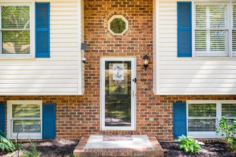 Tiny photo for 194 Melwood Dr, Madison Heights, VA 24572 (MLS # 365948)