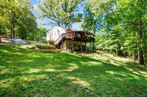 Tiny photo for 194 Melwood Dr, Madison Heights, VA 24572 (MLS # 365948)