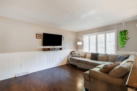 Tiny photo for 194 Melwood Dr, Madison Heights, VA 24572 (MLS # 365948)