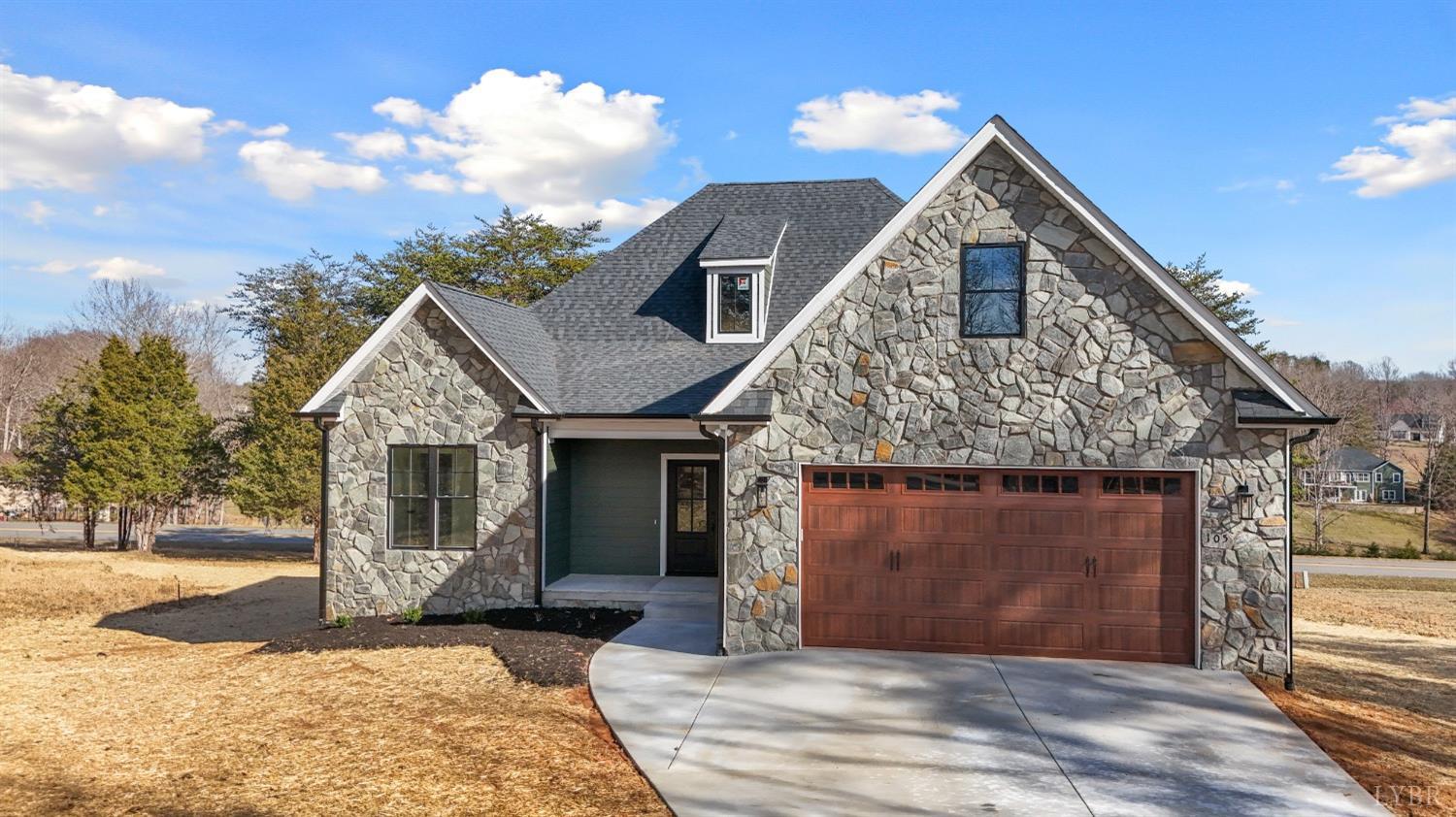 105 Peach Tree Court, Huddleston, Virginia image 1