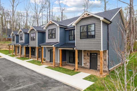 Townhouse For Sale - 1040 Harrison Drive<br/> Bedford County, Forest, VA 24551