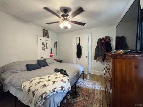 Tiny photo for 862 Oakville Road Rd, Appomattox, VA 24522 (MLS # 364624)