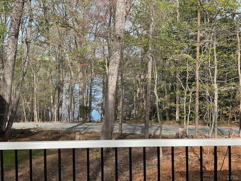 Tiny photo for 1063 Precinct PL, Huddleston, VA 24104 (MLS # 366741)