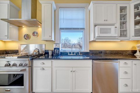 Tiny photo for 3 Riverview Place, Lynchburg, VA 24503 (MLS # 363999)