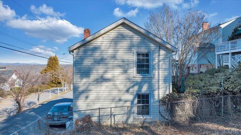 Tiny photo for 3 Riverview Place, Lynchburg, VA 24503 (MLS # 363999)