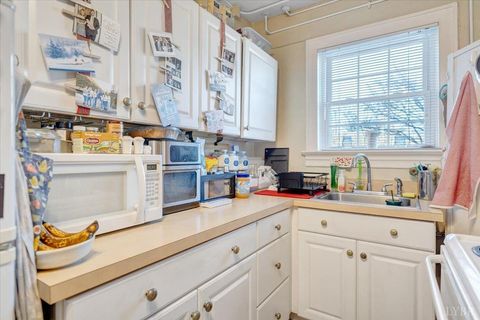 Tiny photo for 3 Riverview Place, Lynchburg, VA 24503 (MLS # 363999)