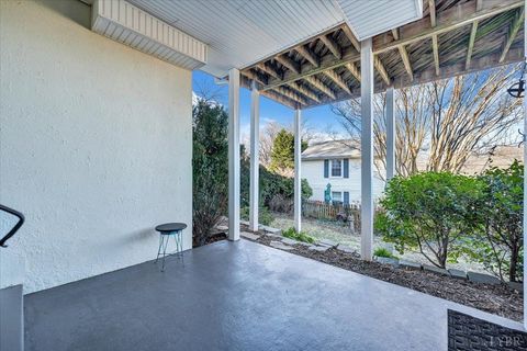 Tiny photo for 3 Riverview Place, Lynchburg, VA 24503 (MLS # 363999)