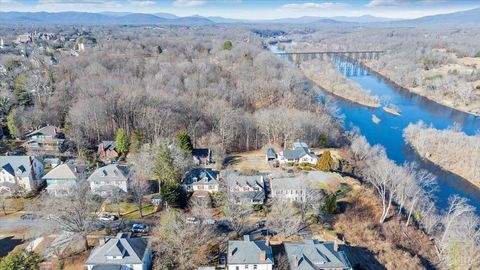 Tiny photo for 3 Riverview Place, Lynchburg, VA 24503 (MLS # 363999)