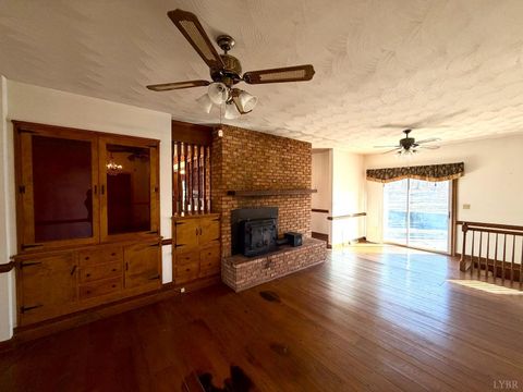 Tiny photo for 218 Maple Drive, Madison Heights, VA 24572 (MLS # 364739)