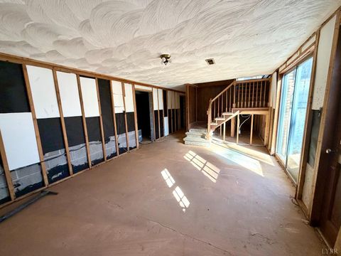 Tiny photo for 218 Maple Drive, Madison Heights, VA 24572 (MLS # 364739)