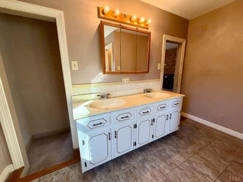 Tiny photo for 218 Maple Drive, Madison Heights, VA 24572 (MLS # 364739)