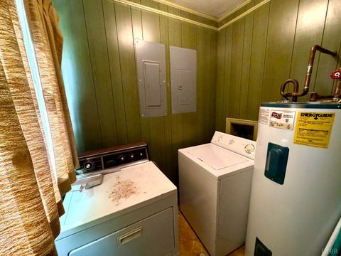 Tiny photo for 218 Maple Drive, Madison Heights, VA 24572 (MLS # 364739)