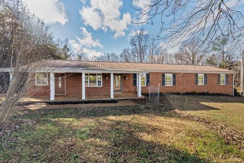 Tiny photo for 181 Salem Rd. Rd, Spout Spring, VA 24593 (MLS # 363718)