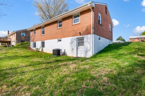 Tiny photo for 1027 Woodhaven Drive Dr, Bedford, VA 24523 (MLS # 365526)