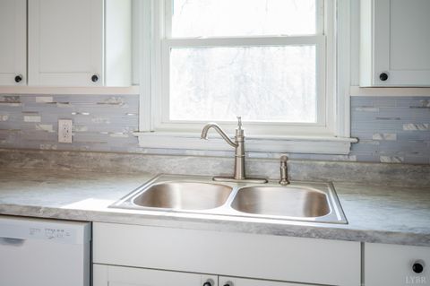 Tiny photo for 1027 Woodhaven Drive Dr, Bedford, VA 24523 (MLS # 365526)