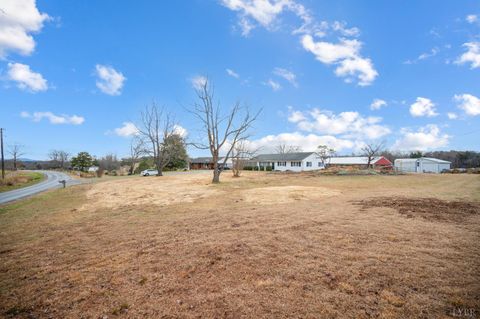 Tiny photo for 4224 Jopling Road, Bedford, VA 24523 (MLS # 363480)