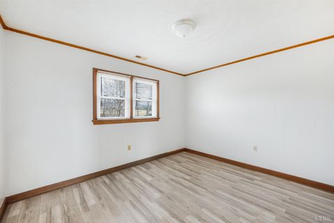 Tiny photo for 4224 Jopling Road, Bedford, VA 24523 (MLS # 363480)