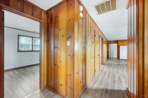 Tiny photo for 4224 Jopling Road, Bedford, VA 24523 (MLS # 363480)