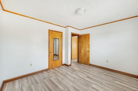 Tiny photo for 4224 Jopling Road, Bedford, VA 24523 (MLS # 363480)