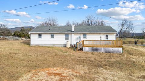 Tiny photo for 4224 Jopling Road, Bedford, VA 24523 (MLS # 363480)