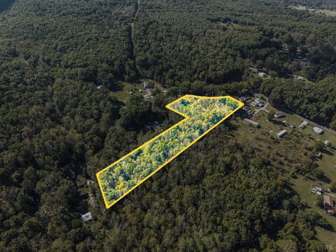 Tiny photo for 615 Stoney Run Road, Buena Vista, VA 24416 (MLS # 362213)