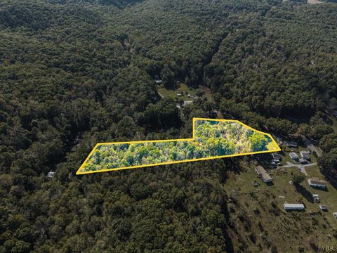 Tiny photo for 615 Stoney Run Road, Buena Vista, VA 24416 (MLS # 362213)