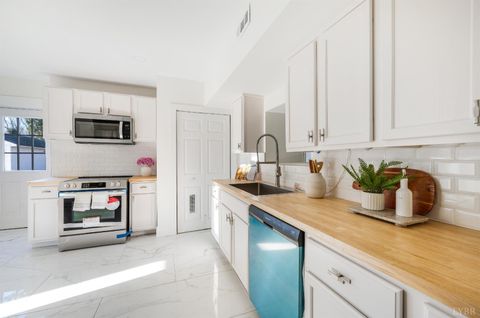 Tiny photo for 1215 Wise Street, Lynchburg, VA 24504 (MLS # 364170)